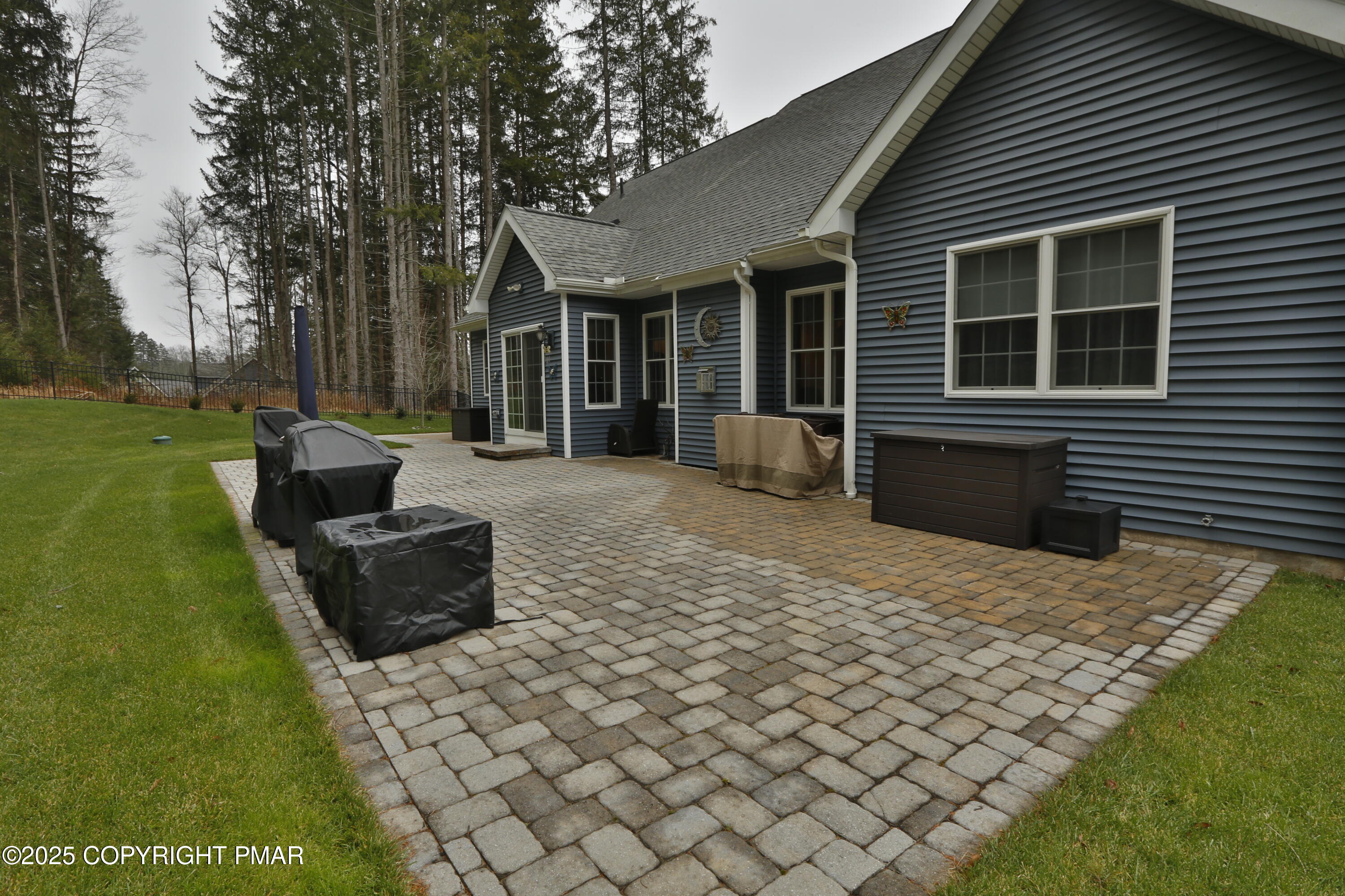 142 Lexington Lane Blakeslee, PA 18610 - Photo 13 of 69 Patio