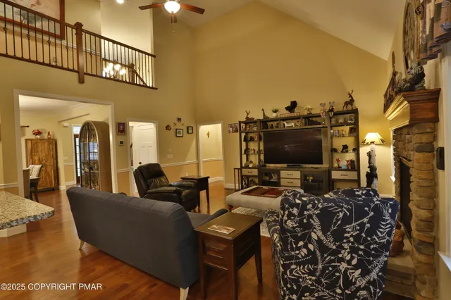 $745,000 | 142 Lexington Lane, Blakeslee, PA 18610