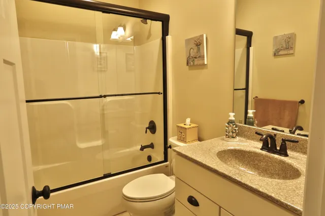 $745,000 | 142 Lexington Lane, Blakeslee, PA 18610