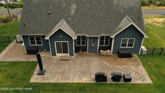 $745,000 | 142 Lexington Lane, Blakeslee, PA 18610