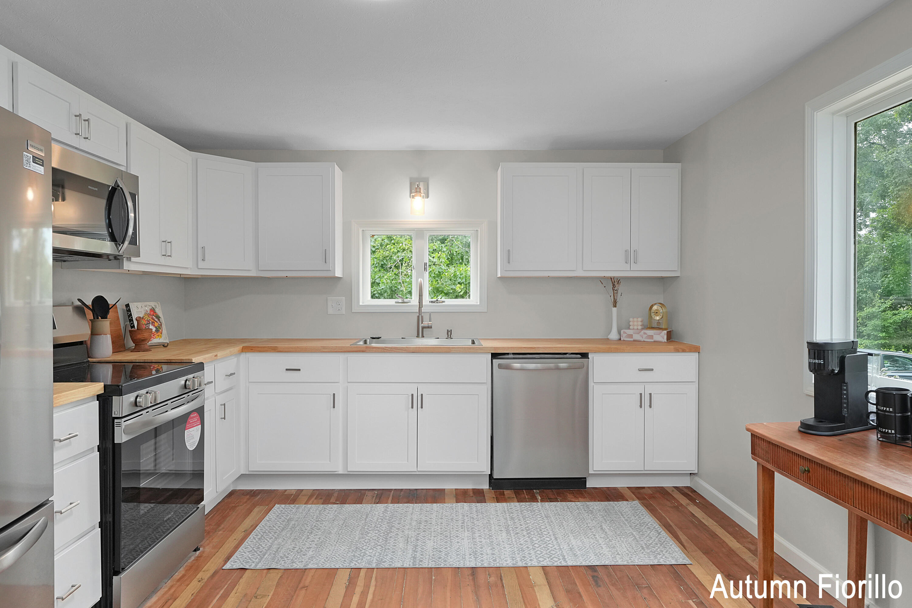 602 Kaiser Road Hastings, MI 49058 - Photo 2 of 16 DSC02768