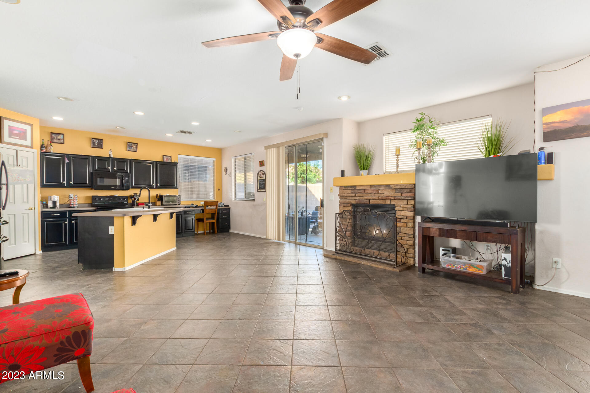 12742 West Charter Oak Road El Mirage, AZ 85335 - Photo 6 of 24 7 - Charter Oak