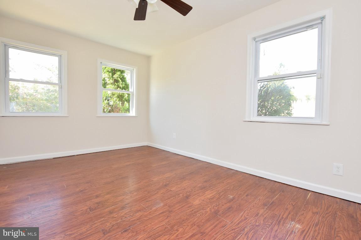 512 Bem Street Riverside, NJ 08075 - Photo 19 of 32 Bedroom 2