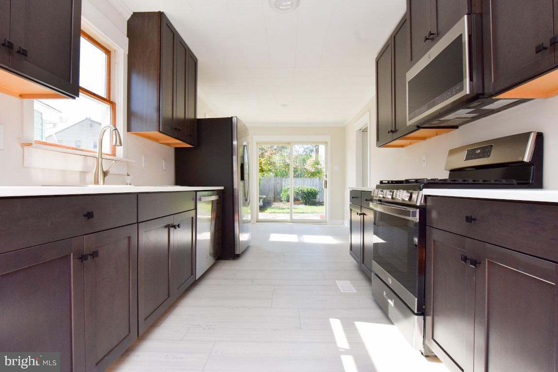 512 Bem Street Riverside, NJ 08075 - Photo 3 of 32 Kitchen