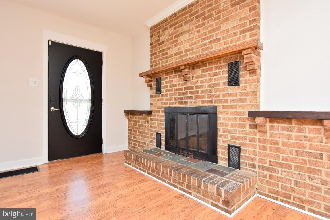 512 Bem Street Riverside, NJ 08075 - Photo 10 of 32 Fireplace