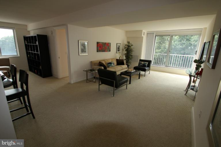 800 4th Street Southwest, Unit N502 Washington, DC 20024 - Photo 5 of 13 Interior (General)