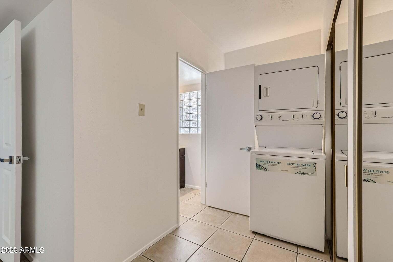 353 East Thomas Road, Unit C206 Phoenix, AZ 85012 - Photo 9 of 13 20220725153514781841000000-o