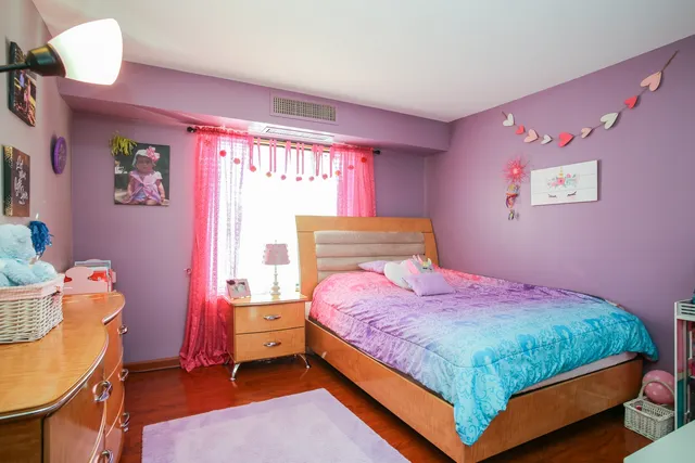 $285,000 | 1415 East Central Road, Unit 219C, Arlington Heights, IL 60005