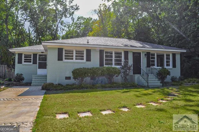 $1,950 | 129 Westover Drive, Athens, GA 30606