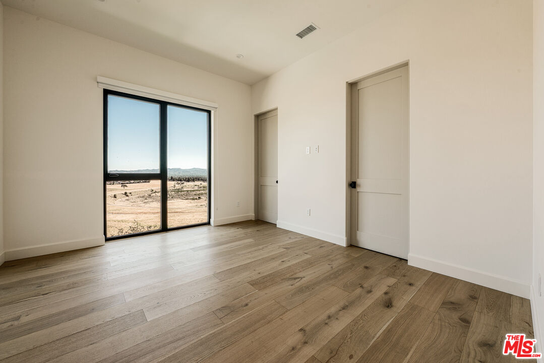22328 South Summit Ridge Circle Chatsworth, CA 91311 - Photo 27 of 43