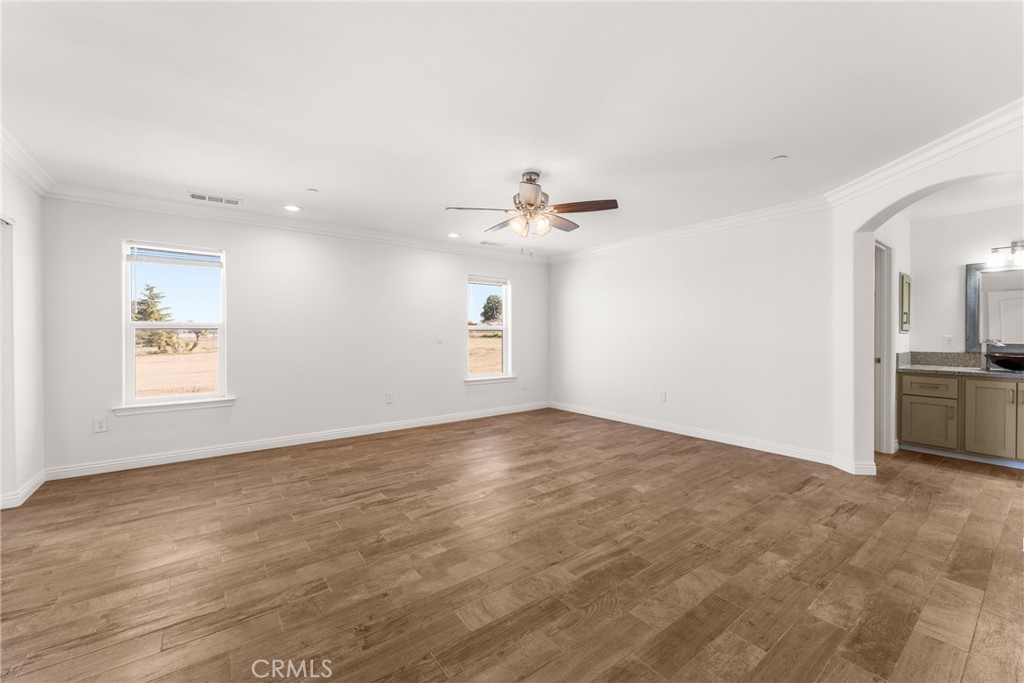 11423 Desert View Road Pinon Hills, CA 92372 - Photo 23 of 45