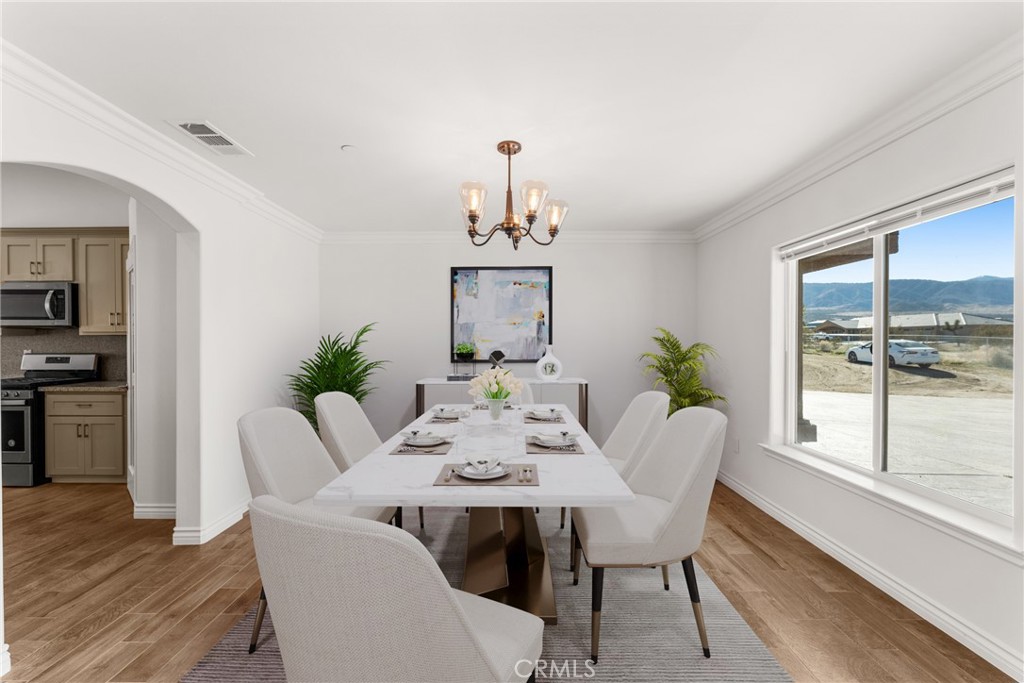 11423 Desert View Road Pinon Hills, CA 92372 - Photo 6 of 45