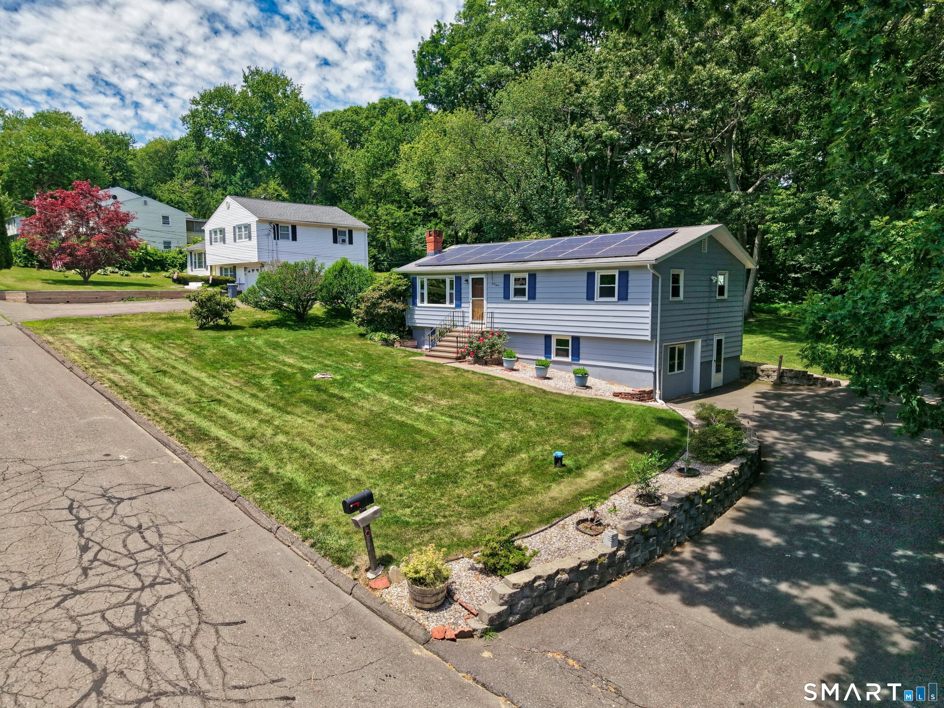 43 Rocco Drive Wolcott, CT 06716 - Photo 2 of 34