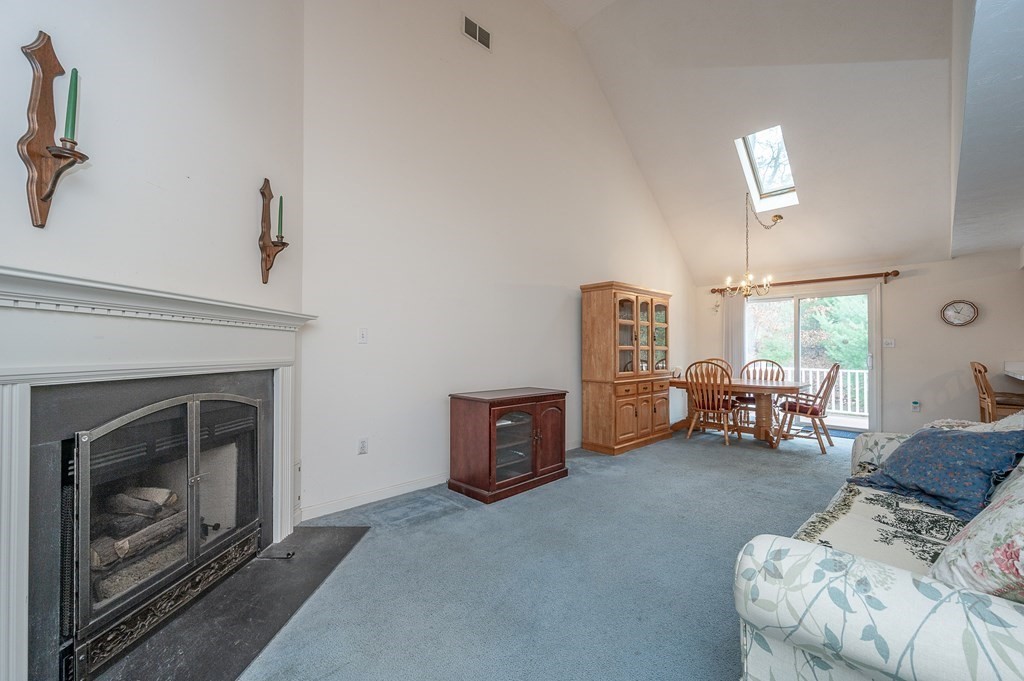 11 Cold Spring Drive, Unit D Sutton, MA 01590 - Photo 7 of 38