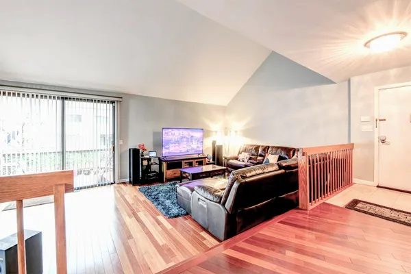 $4,500 | 572 Sanderling Court, Secaucus, NJ 07094