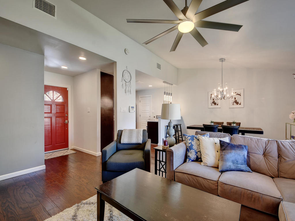 5320 Presidio Road Austin, TX 78745 - Photo 7 of 37