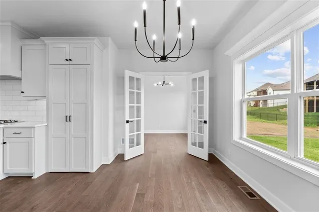 $644,800 | 7601 Northeast 103rd Terrace, Kansas City, MO 64157