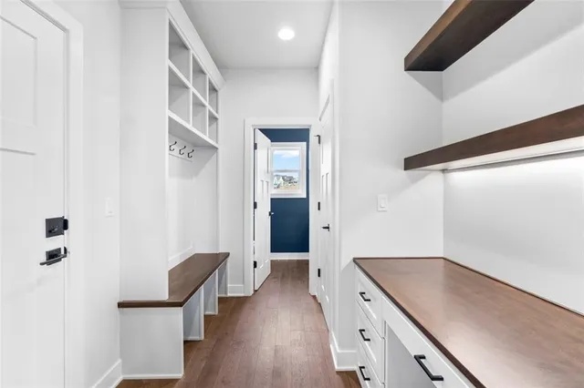 $644,800 | 7601 Northeast 103rd Terrace, Kansas City, MO 64157