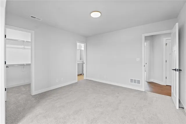 $644,800 | 7601 Northeast 103rd Terrace, Kansas City, MO 64157