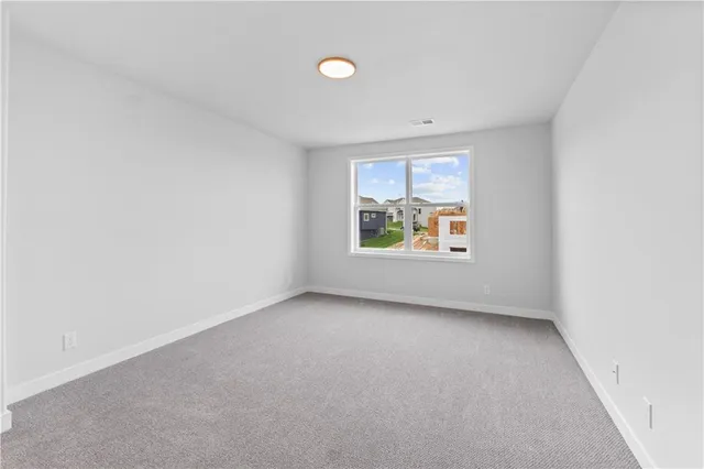 $644,800 | 7601 Northeast 103rd Terrace, Kansas City, MO 64157