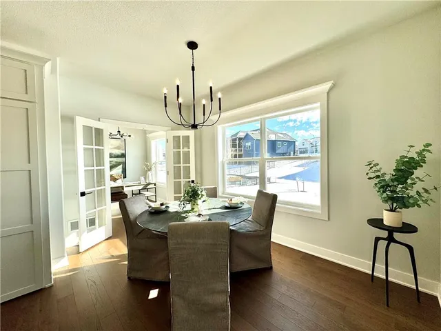 $644,800 | 7601 Northeast 103rd Terrace, Kansas City, MO 64157