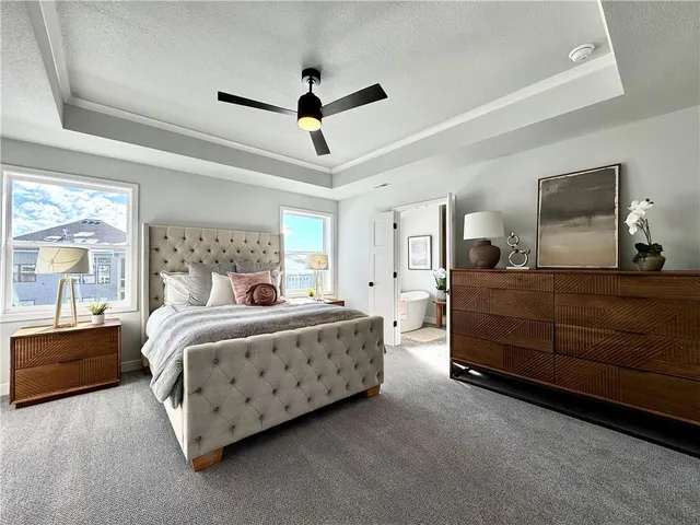 $644,800 | 7601 Northeast 103rd Terrace, Kansas City, MO 64157