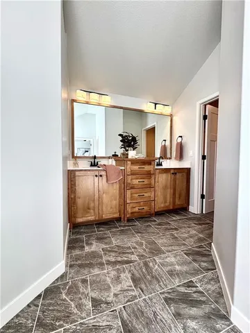 $644,800 | 7601 Northeast 103rd Terrace, Kansas City, MO 64157