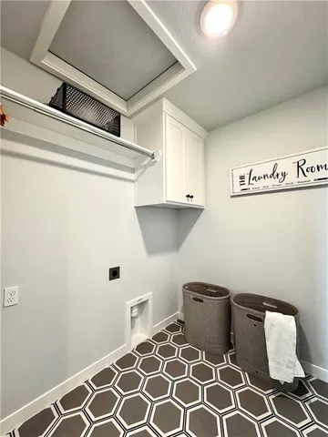 $644,800 | 7601 Northeast 103rd Terrace, Kansas City, MO 64157