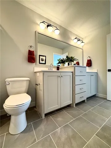 $644,800 | 7601 Northeast 103rd Terrace, Kansas City, MO 64157