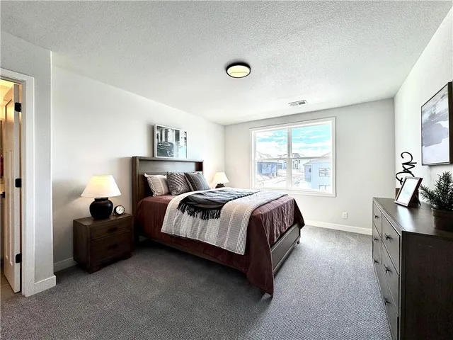 $644,800 | 7601 Northeast 103rd Terrace, Kansas City, MO 64157