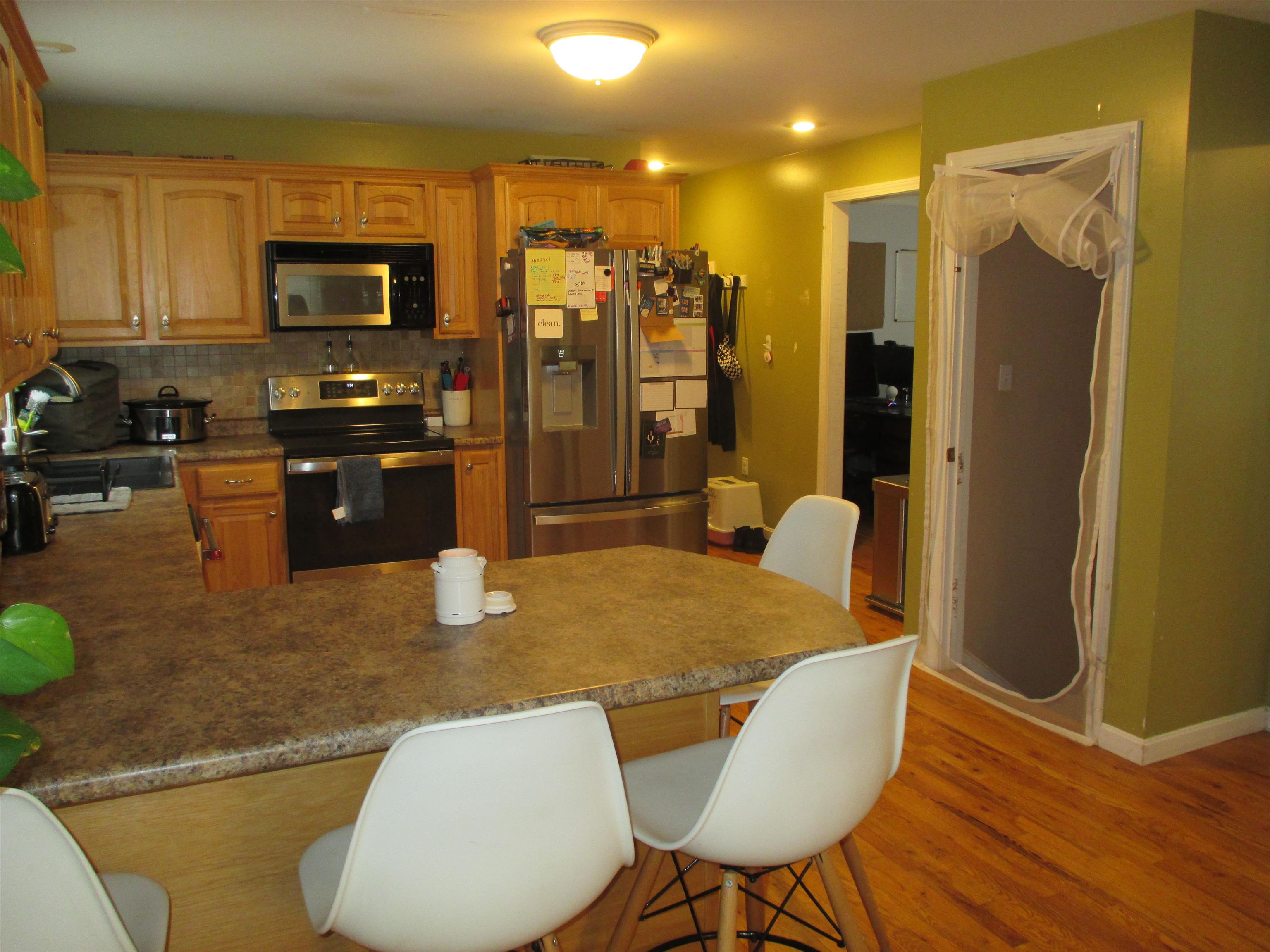 64 Jay Way Rochester, NH 03868 - Photo 4 of 21