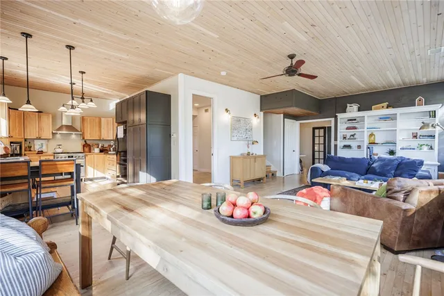 $399,900 | 33 Webster Heights, Victor, NY 14564