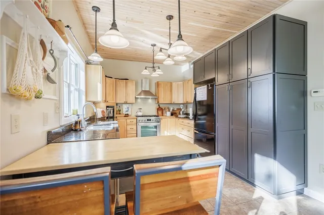 $399,900 | 33 Webster Heights, Victor, NY 14564