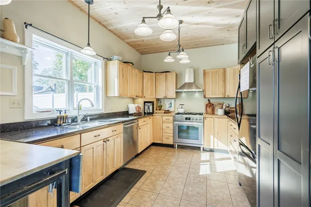 $399,900 | 33 Webster Heights, Victor, NY 14564