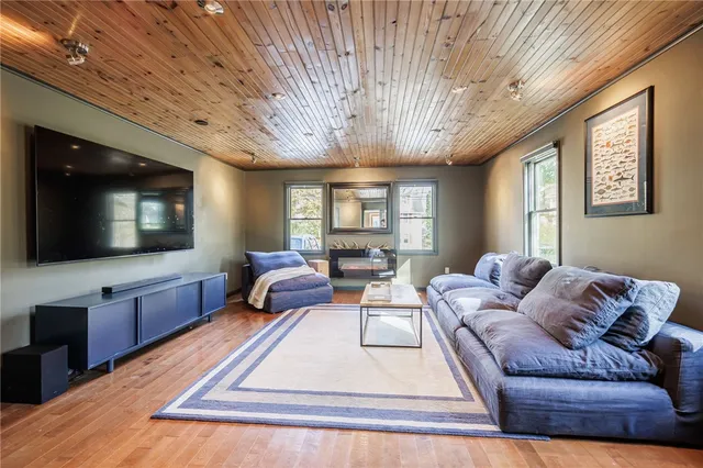 $399,900 | 33 Webster Heights, Victor, NY 14564