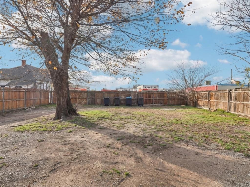 1906 Grainger Street Fort Worth, TX 76110 - Photo 35 of 38