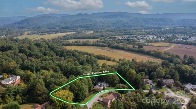 $540,000 | 168 Mountain Valley Drive, Hendersonville, NC 28739