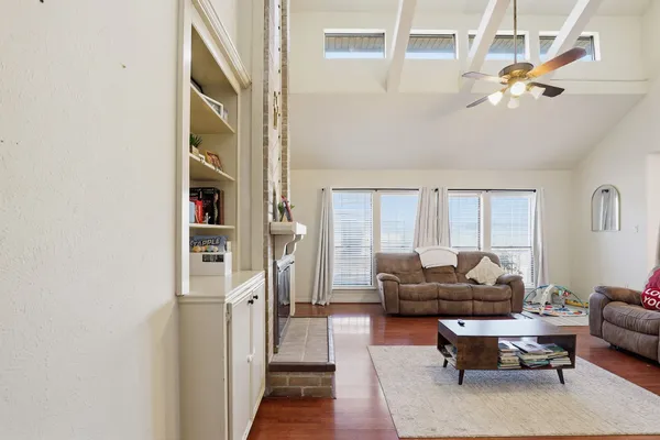 $174,999 | 1 Wellington Park, Baytown, TX 77520