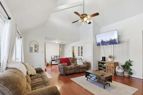 $174,999 | 1 Wellington Park, Baytown, TX 77520