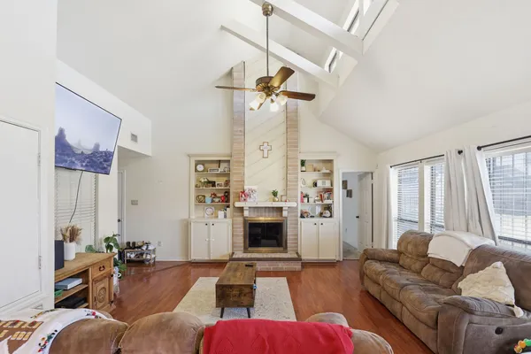 $174,999 | 1 Wellington Park, Baytown, TX 77520