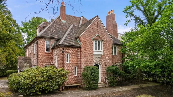 $2,995,000 | 8 Penniman Road, Brookline, MA 02445