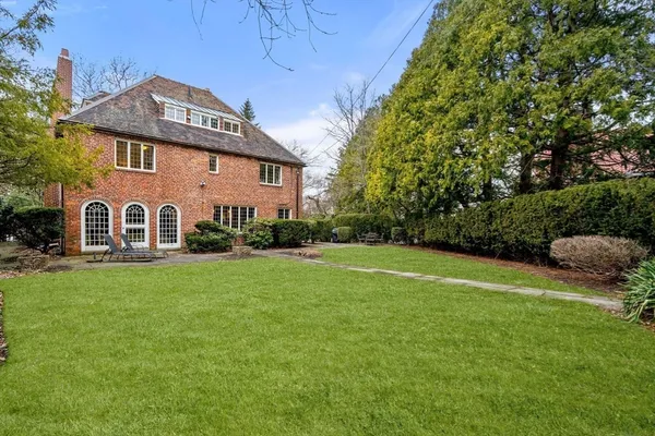 $2,995,000 | 8 Penniman Road, Brookline, MA 02445