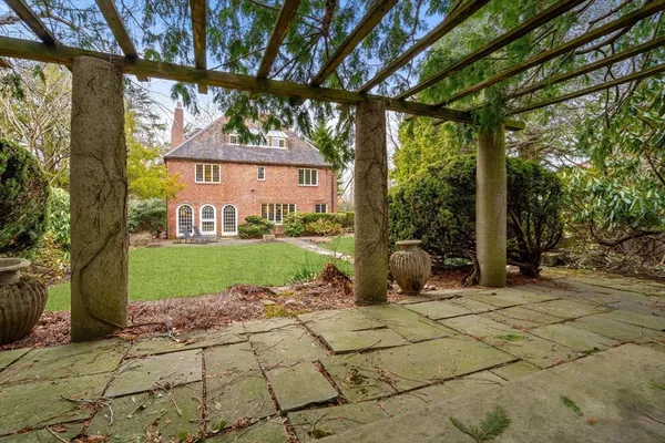 $2,995,000 | 8 Penniman Road, Brookline, MA 02445