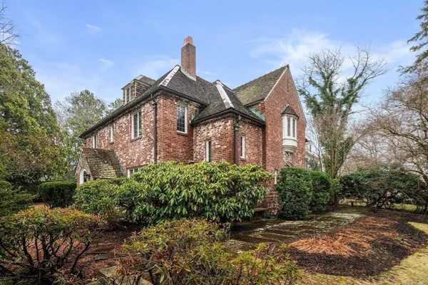 $2,995,000 | 8 Penniman Road, Brookline, MA 02445