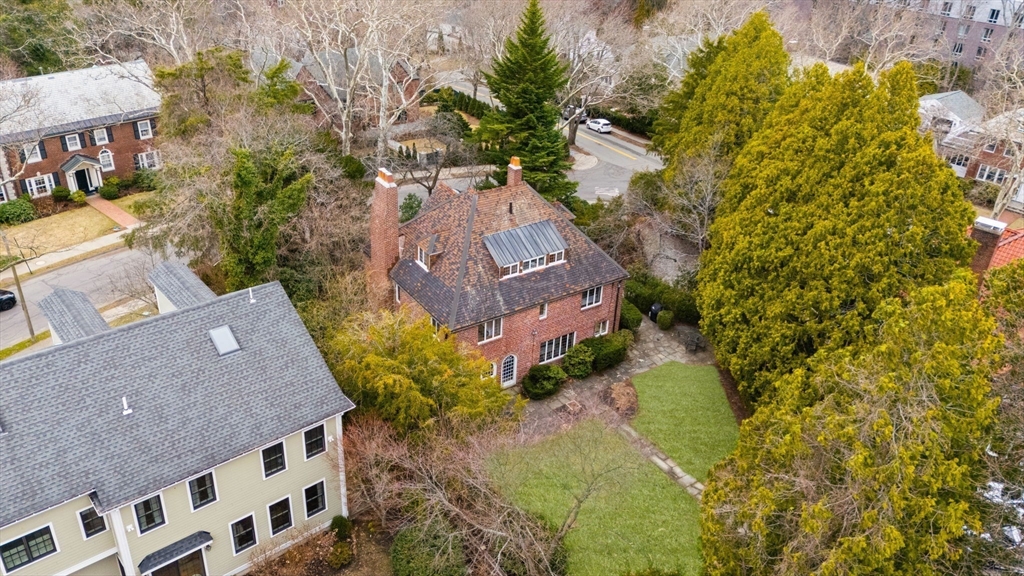 8 Penniman Road Brookline, MA 02445 - Photo 28 of 30