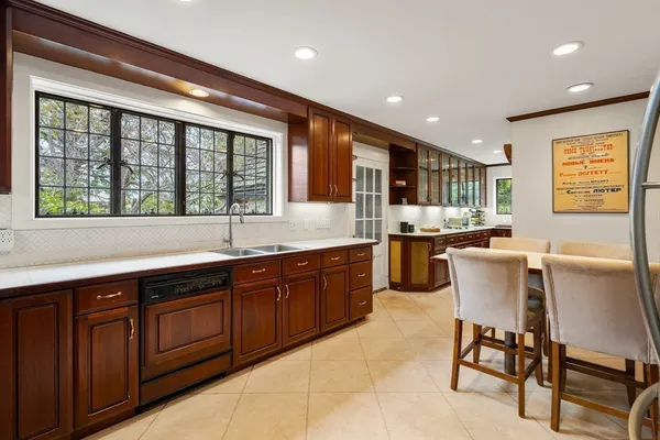 $2,995,000 | 8 Penniman Road, Brookline, MA 02445
