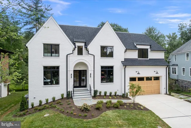 $4,195,000 | 7011 Elizabeth Drive, McLean, VA 22101