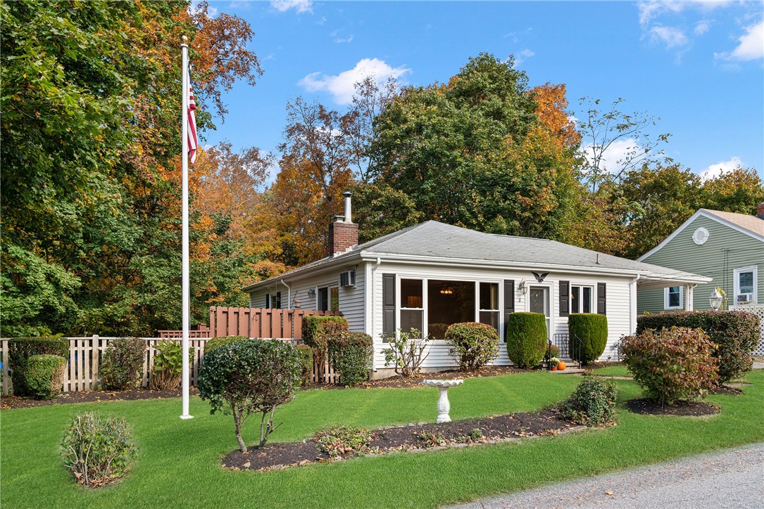 8 Welcome Road Smithfield, RI 02917 - Photo 2 of 25