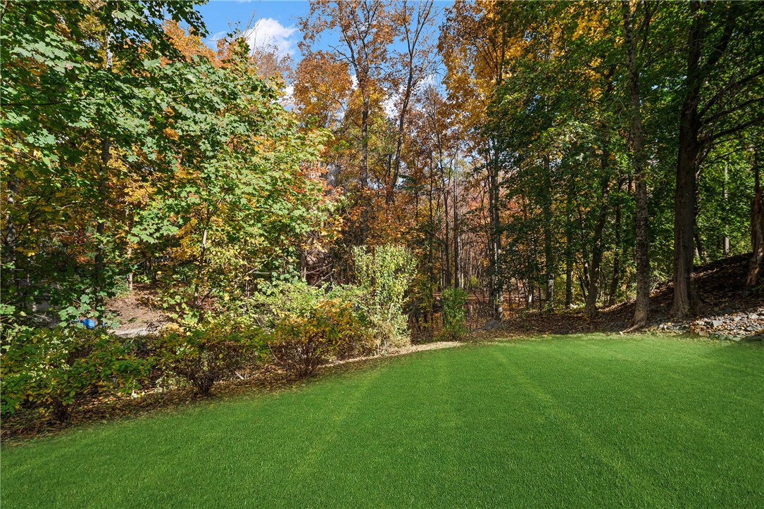 8 Welcome Road Smithfield, RI 02917 - Photo 22 of 25