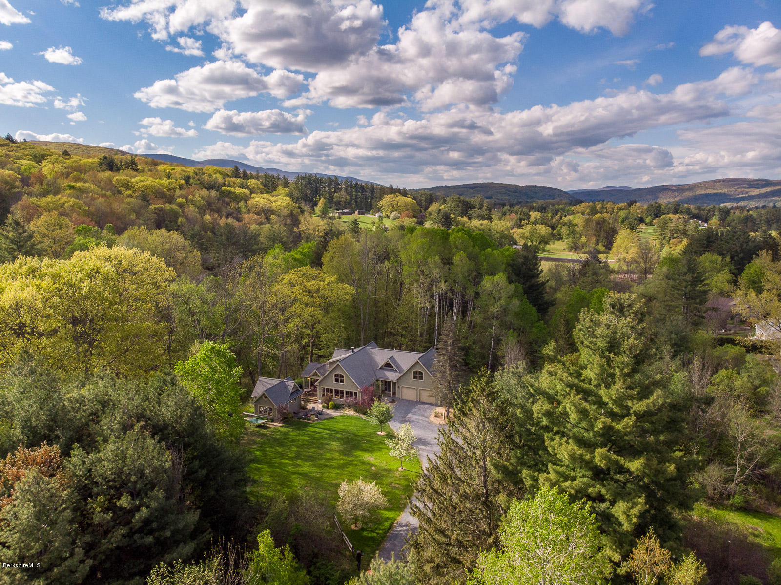 275 Gale Road Williamstown, MA 01267 - Photo 32 of 33 Ariel view